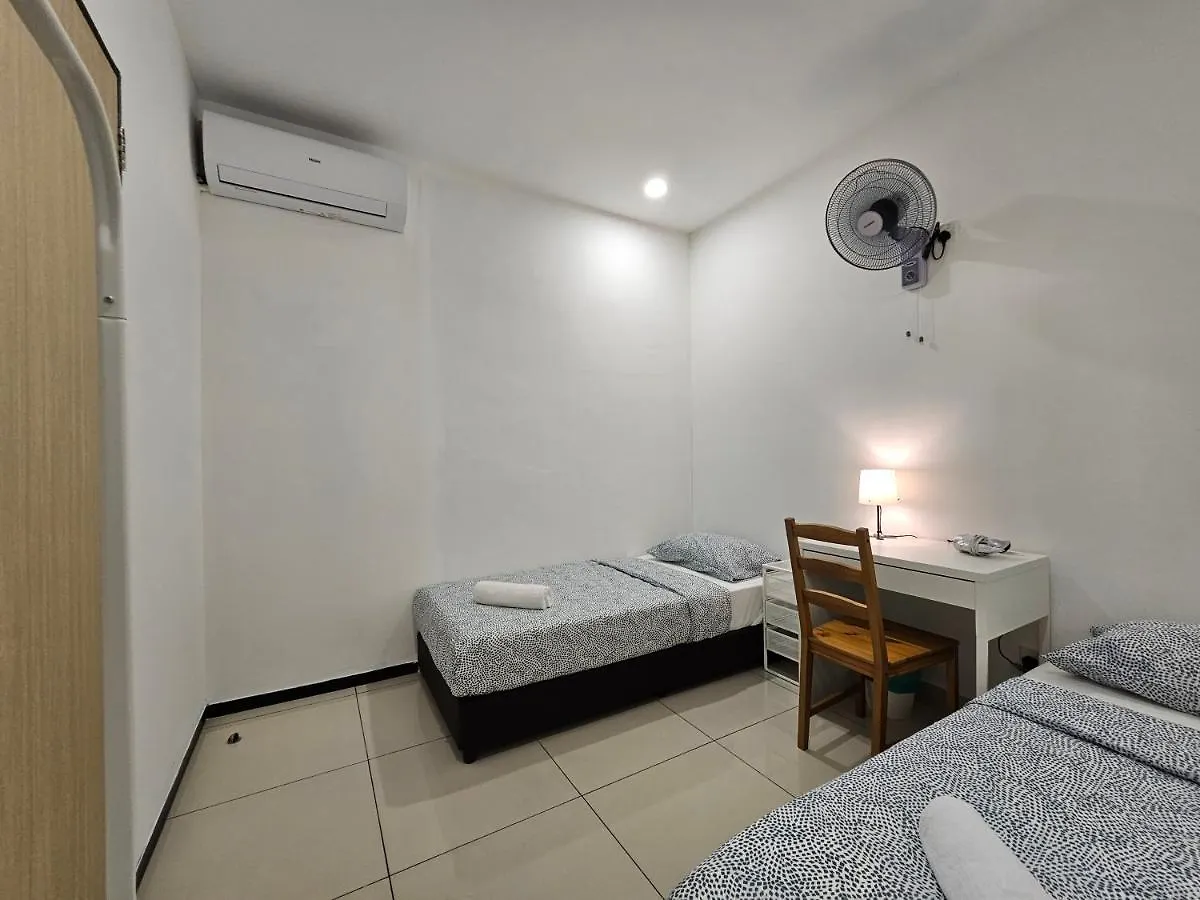 Rooms At Mansion One, Shared Apartment Only George Town Malaysia