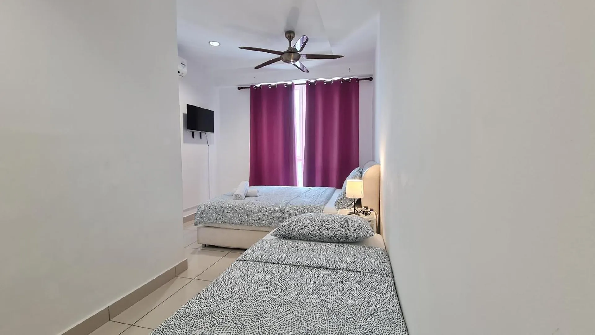 Rooms At Mansion One, Shared Apartment Only George Town Privat bolig