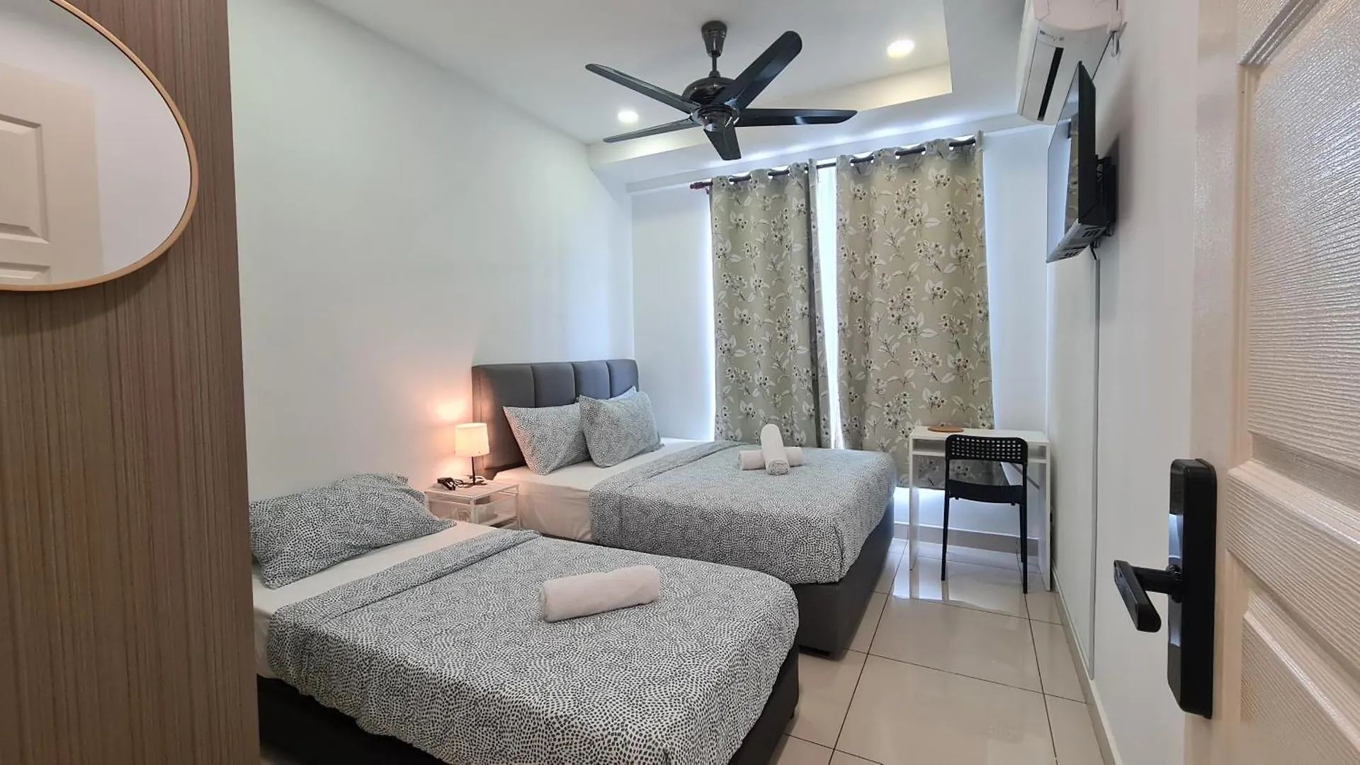 Rooms At Mansion One, Shared Apartment Only George Town 0*,