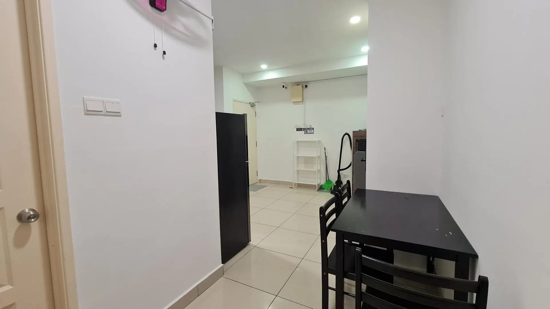 Rooms At Mansion One, Shared Apartment Only George Town Privat bolig