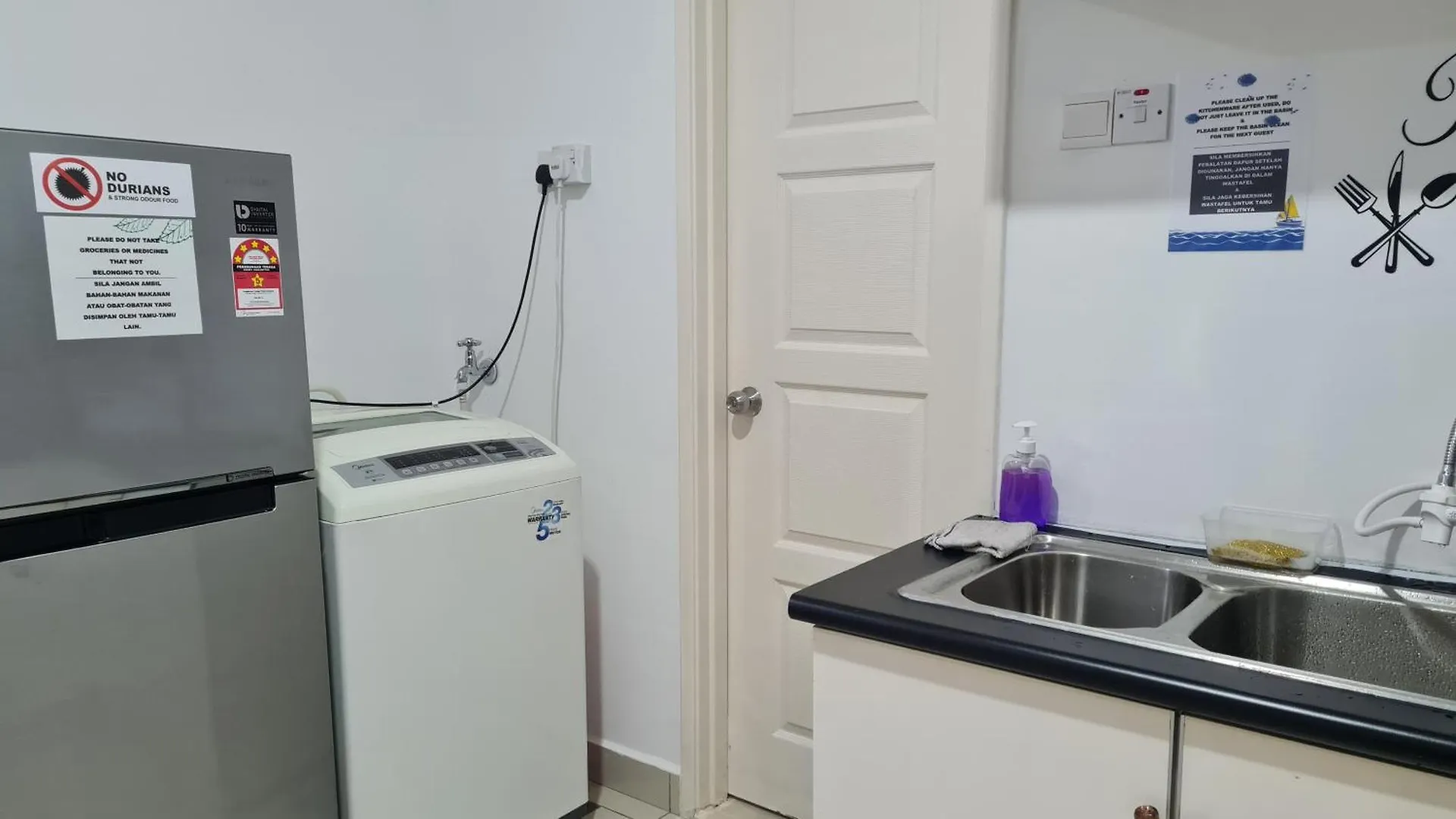 Rooms At Mansion One, Shared Apartment Only George Town Privat bolig