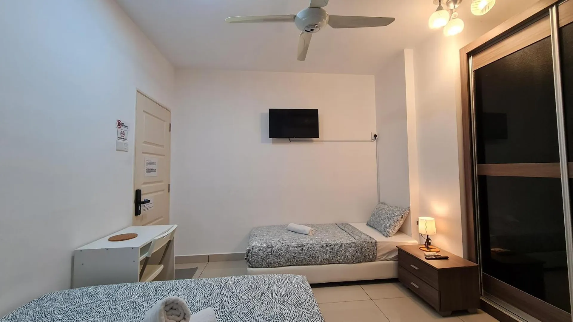 Rooms At Mansion One, Shared Apartment Only George Town Malaysia